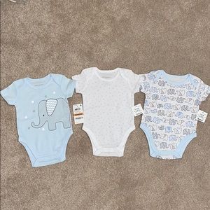 NWT 3 pack Newborn Onesies